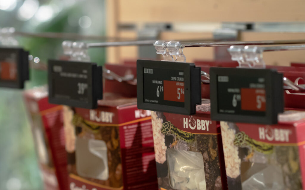 Die ESLs können Sonderpreise und Angebote je nach Produkt digital anzeigen und ändern. (Foto SOLUM)