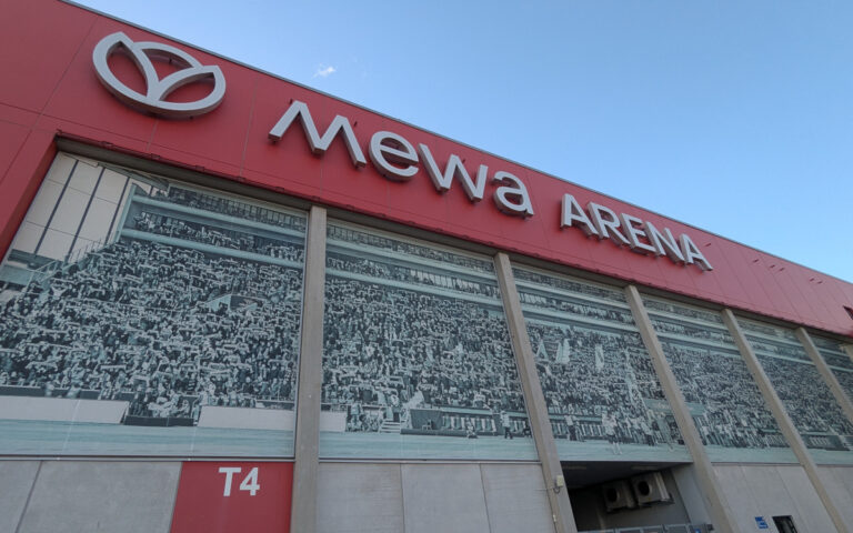 Iiyama hat die Mewa-Arena in Mainz mit Screens ausgestattet. (Foto: invidis)