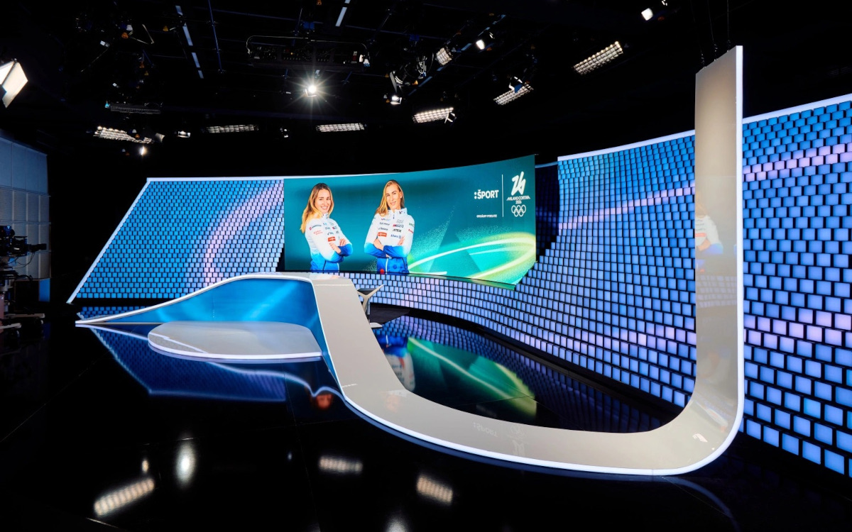 STVR ersetzt in seinem Bratislava-Studio veraltete Displaytechnik durch eine gebogene LED-Wand. (Foto: Leyard Europe)