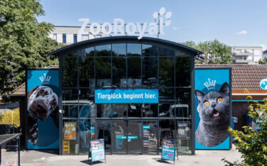 Rewe hat in Düsseldorf den ersten Zooroyal Tierfachmarkt in Nordrhein-Westfalen eröffnet. (Foto: REWE)