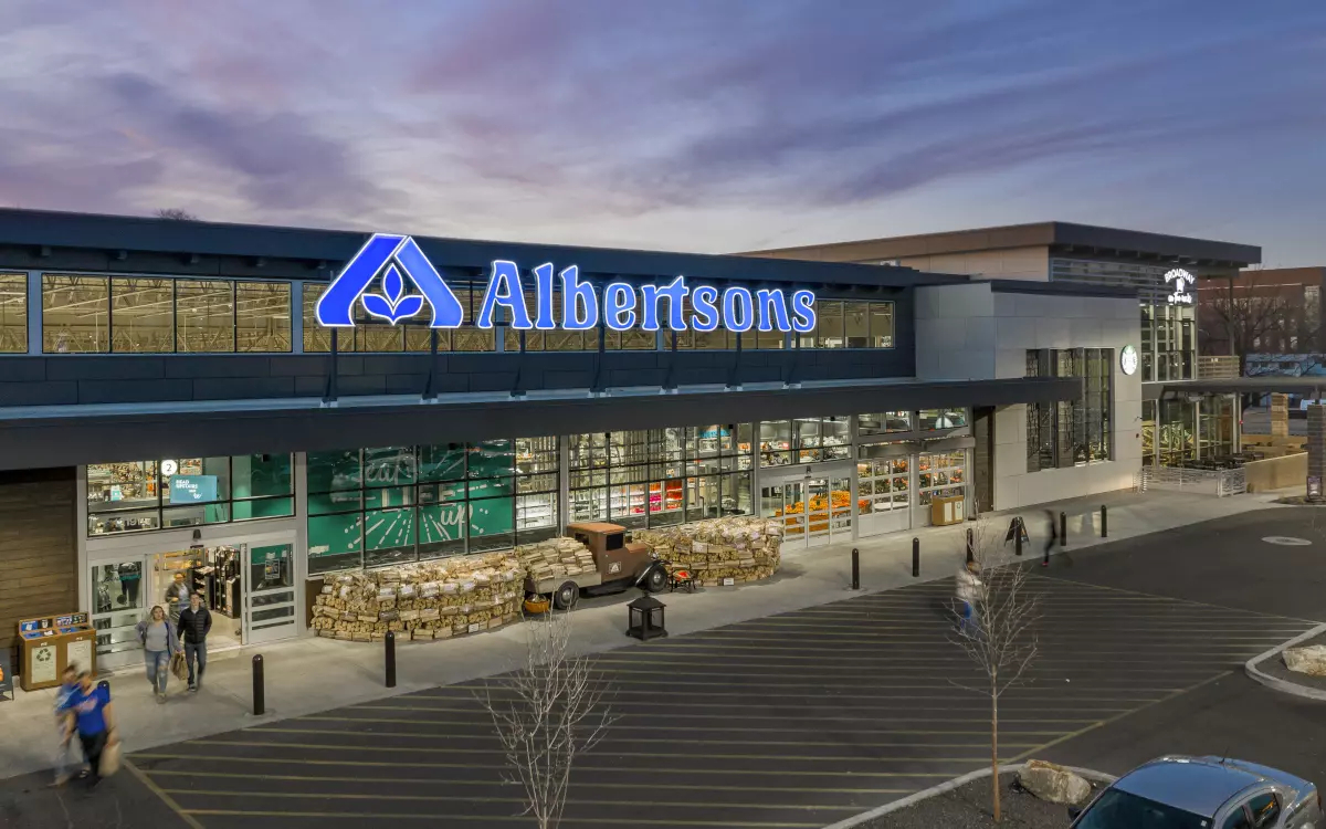 Creative Realities übernimmt das Retail-Media-Netzwerk bei Albertsons von Stratacache. (Foto: Albertsons)