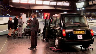 Am Filmset von "Believe Me" kamen Brompton-Prozessoren und eine LED-Wall von ROE Visual zum Einsatz. (Foto: fivehold studios)