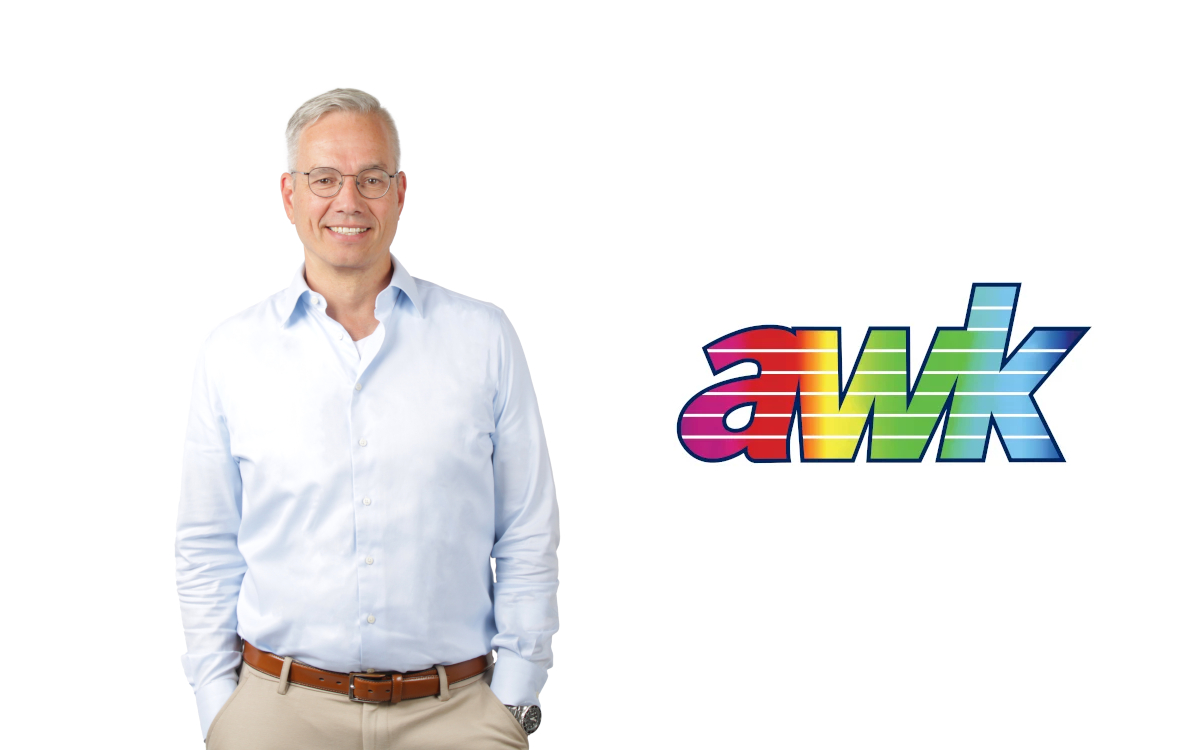Rolf Bakker wird Geschäftsführer für DooH & Pperations bei Awk. (Foto/Logo: awk AUSSENMEDIEN)