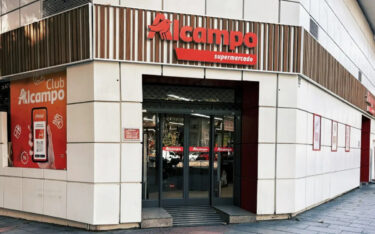 Alcampo ersetzt in 84 spanischen Filialen Papierpreisschilder durch mehr als 560.000 elektronische Regaletiketten von Hanshow. (Foto: Alcampo)