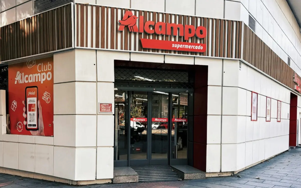 Alcampo ersetzt in 84 spanischen Filialen Papierpreisschilder durch mehr als 560.000 elektronische Regaletiketten von Hanshow. (Foto: Alcampo)
