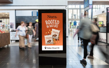 Wie wirken Standortangaben auf Screens? Das untersucht die Studie "Der Store-Locator-Effekt". (Bild: Vistar Media)