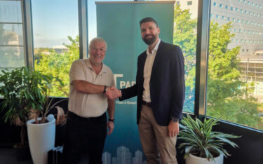 Philippe Bonnargent (links), CEO von NDS, und Henrik Mazzanti, CEO von Playipp (Foto: PLAYipp)