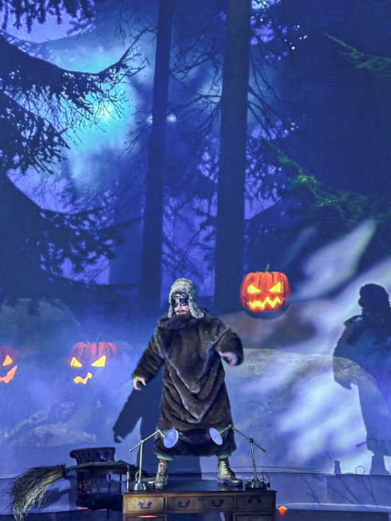Ein Darsteller während der Halloween-Show (Foto: Panasonic)