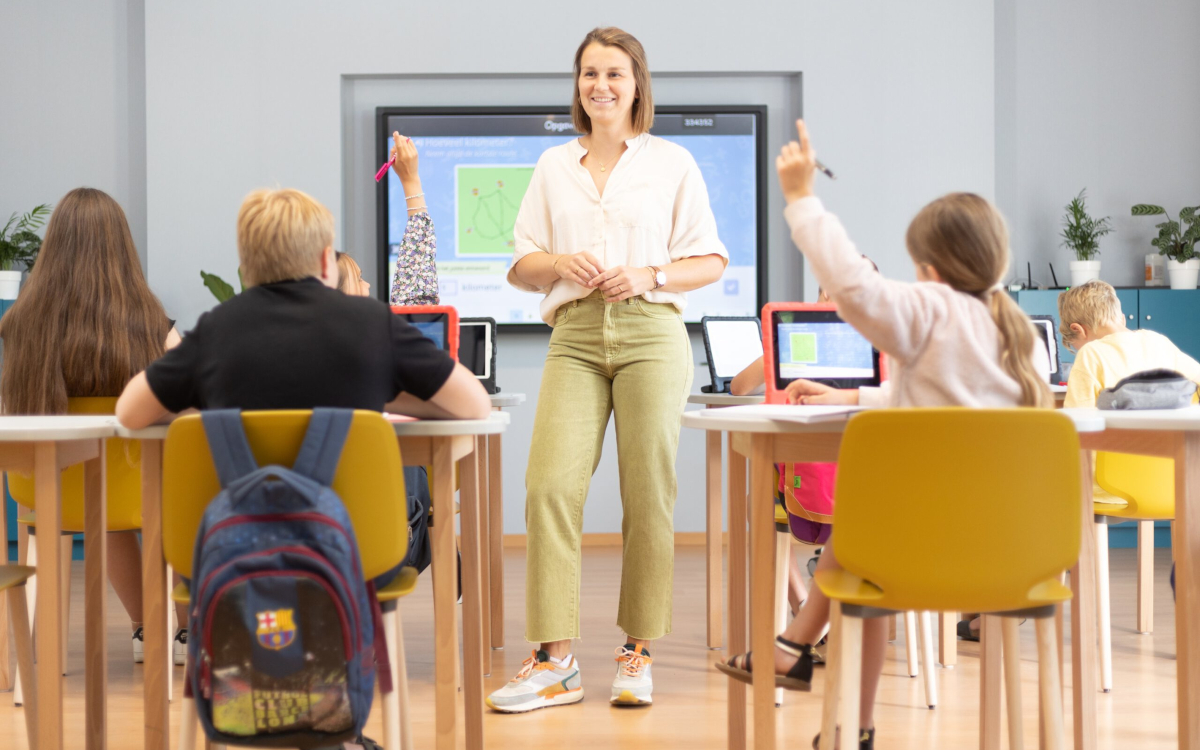 Lehrkräfte sollen auf Kindermann-Touchdisplays künftig direkt mit der Unterrichtssoftware von Gynzy arbeiten. (Foto: Kindermann)