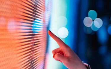 Omdia rechnet bei LED-Displays bis 2030 mit zweistelligem Umsatzwachstum pro Jahr, vor allem durch hochwertige und immersive Installationen. (Foto: Omdia)