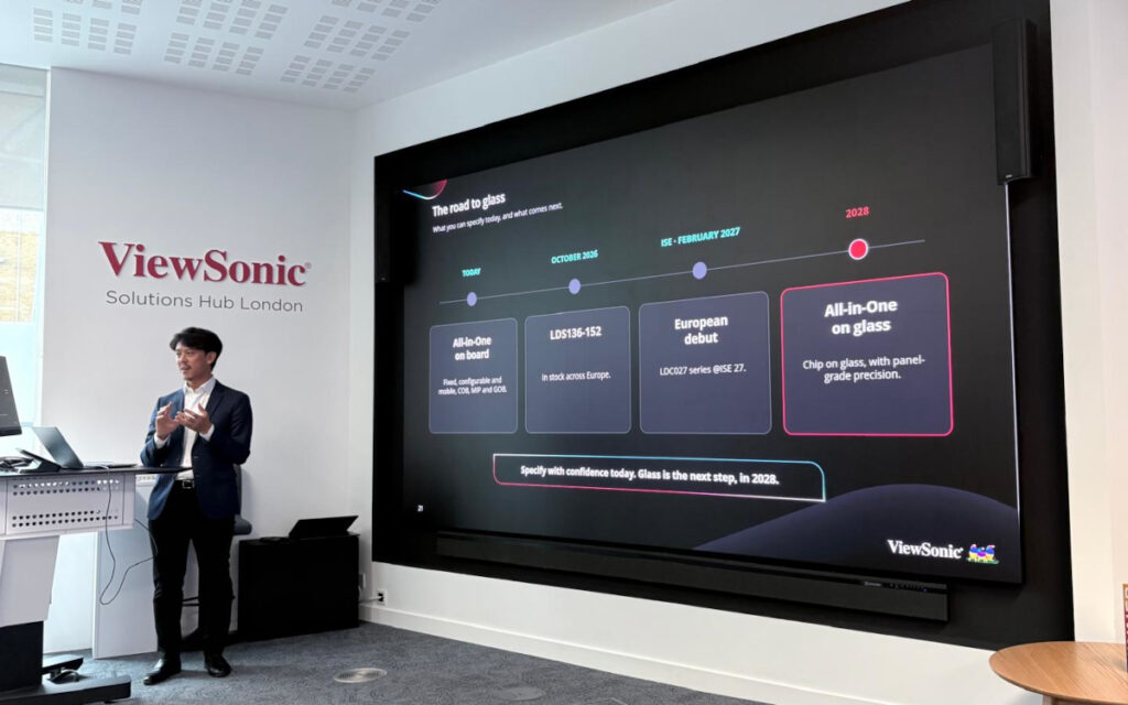 Luke Cheng, Director Global Business Development bei Viewsonic, bei seinem Vortrag zur COG-Roadmap (Foto: invidis)